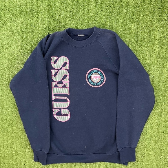 1990s Guess Crewneck - Picture 1 of 3